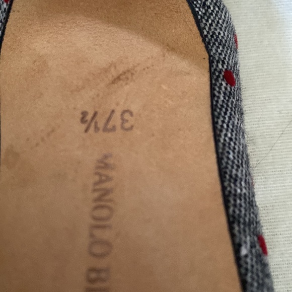 Manolo Blahnik Slingback Heels - Picture 6 of 7